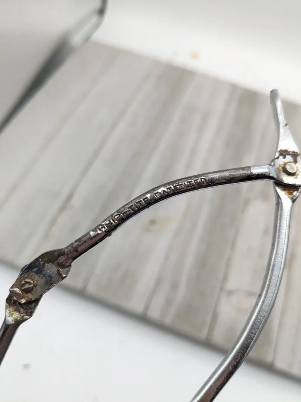 Grip Tite features metal